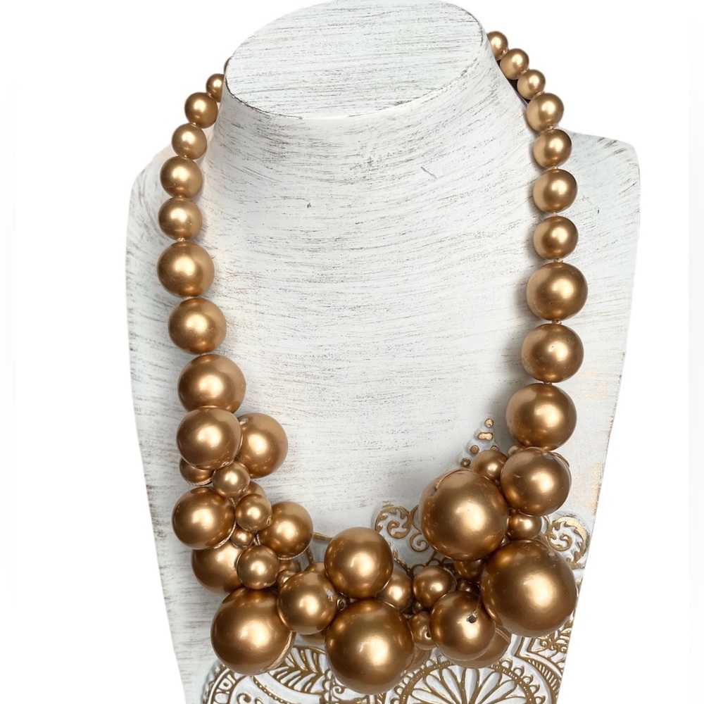 Vintage Carolee Signed Chunky Elegant Gold Beaded Faux Pearl Necklace